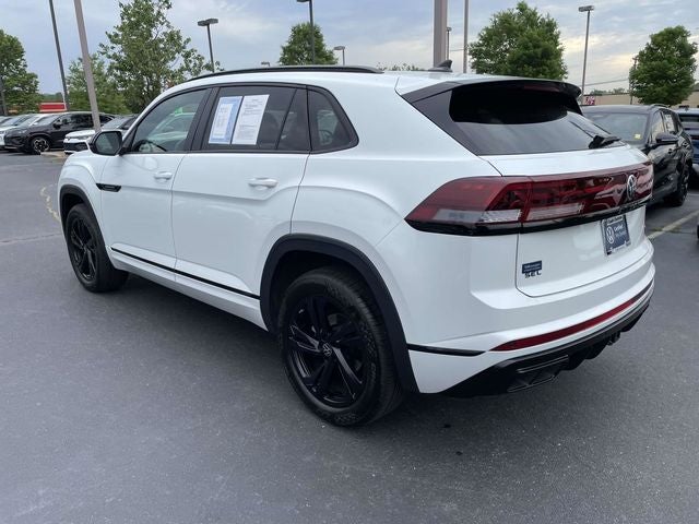 2025 Volkswagen Atlas Cross Sport 2.0T SEL R-Line Black