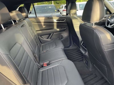 2024 Volkswagen Atlas Cross Sport 2.0T SEL R-Line