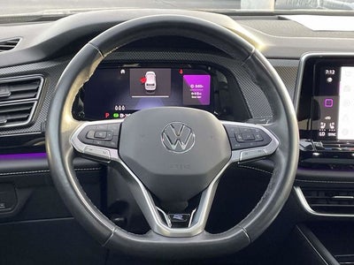 2024 Volkswagen Atlas Cross Sport 2.0T SEL R-Line
