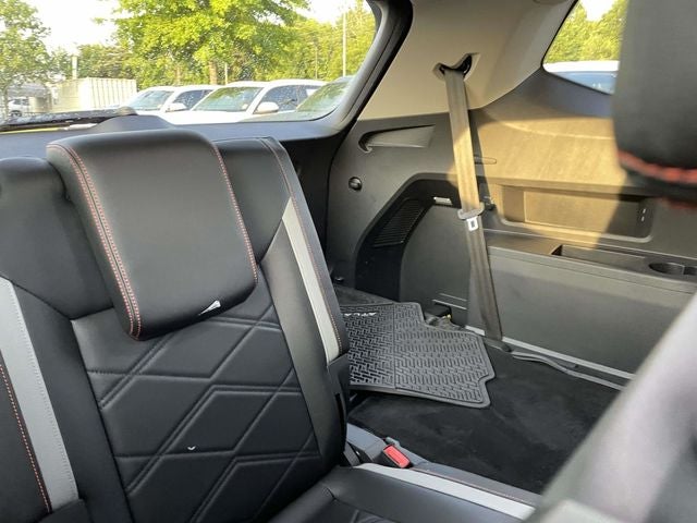2024 Volkswagen Atlas 2.0T Peak Edition SE w/Technology