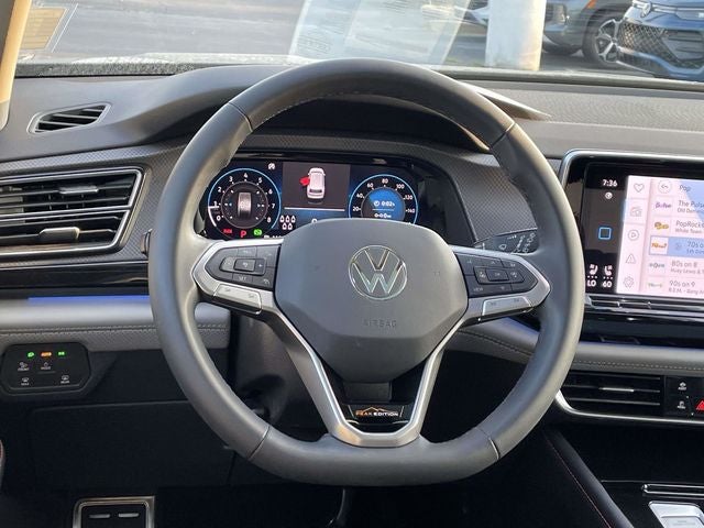 2024 Volkswagen Atlas 2.0T Peak Edition SE w/Technology
