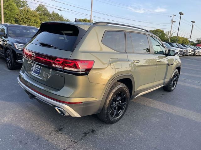 2024 Volkswagen Atlas 2.0T Peak Edition SE w/Technology
