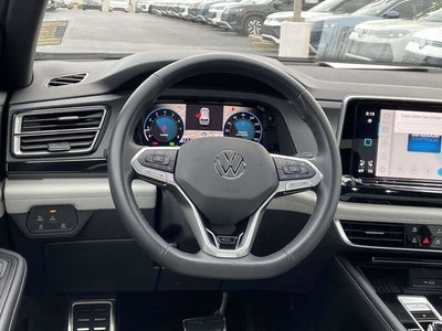 2025 Volkswagen Atlas Cross Sport 2.0T SEL Premium R-Line