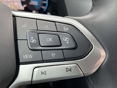 2025 Volkswagen Atlas Cross Sport 2.0T SEL Premium R-Line
