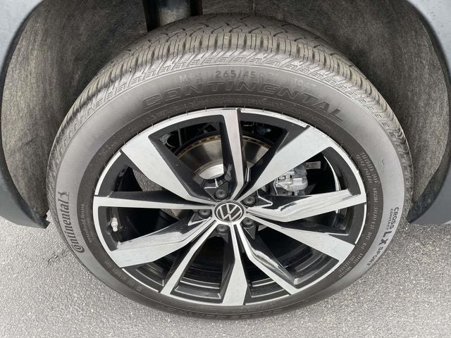 2025 Volkswagen Atlas Cross Sport 2.0T SEL Premium R-Line