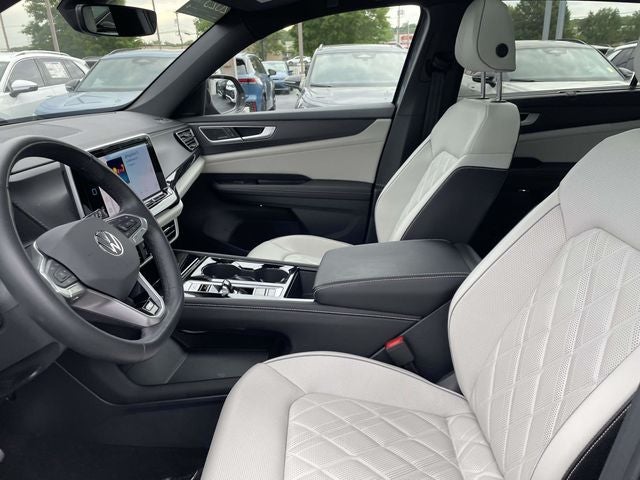 2025 Volkswagen Atlas Cross Sport 2.0T SEL Premium R-Line