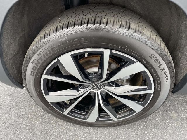 2025 Volkswagen Atlas Cross Sport 2.0T SEL Premium R-Line