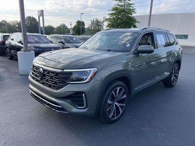 2026 Volkswagen Atlas 2.0T SEL Premium R-Line