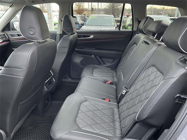 2025 Volkswagen Atlas 2.0T SEL Premium R-Line