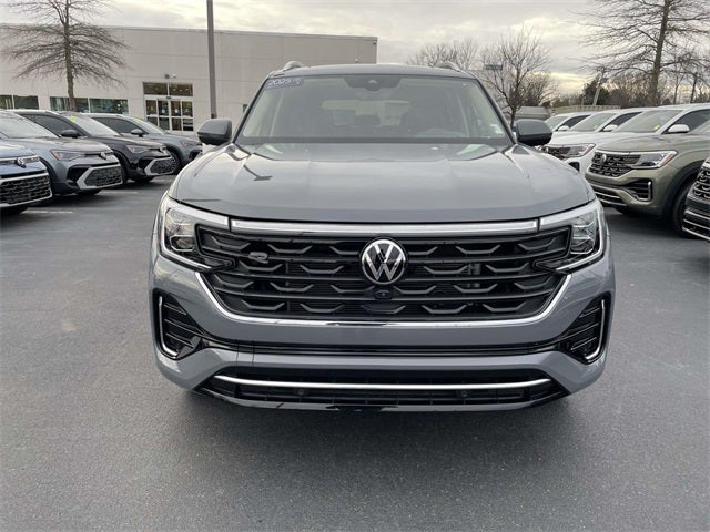 2025 Volkswagen Atlas 2.0T SEL Premium R-Line