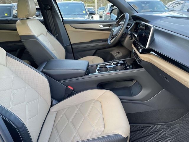 2025 Volkswagen Atlas Cross Sport 2.0T SE w/Technology