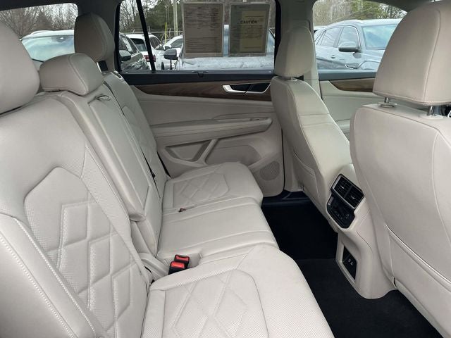 2025 Volkswagen Atlas 2.0T SE w/Technology