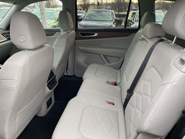 2025 Volkswagen Atlas 2.0T SE w/Technology