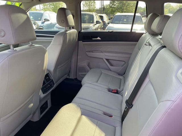 2022 Volkswagen Atlas 2.0T SE w/Technology