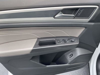 2023 Volkswagen Atlas Cross Sport 3.6L V6 SEL R-Line