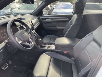 2023 Volkswagen Atlas Cross Sport 3.6L V6 SEL R-Line