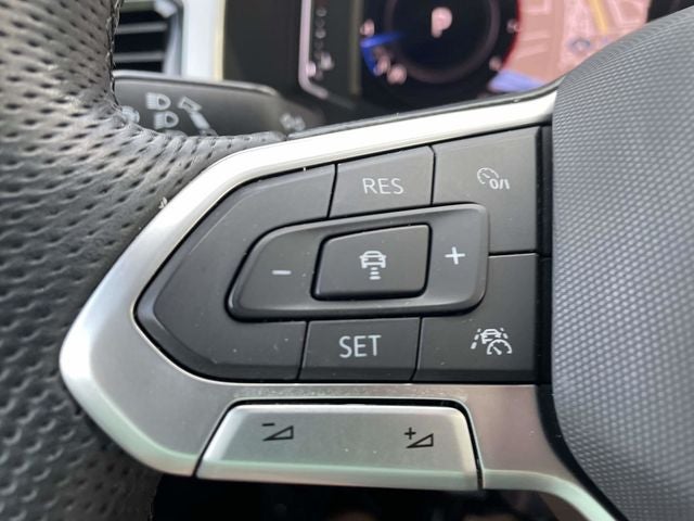 2023 Volkswagen Atlas Cross Sport 3.6L V6 SEL R-Line