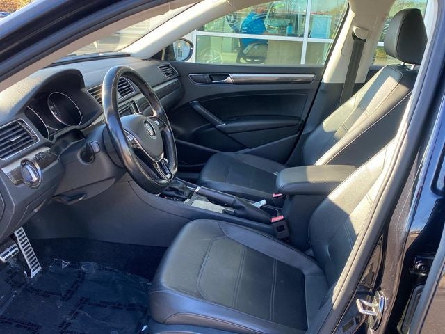 2018 Volkswagen Passat 2.0T SE