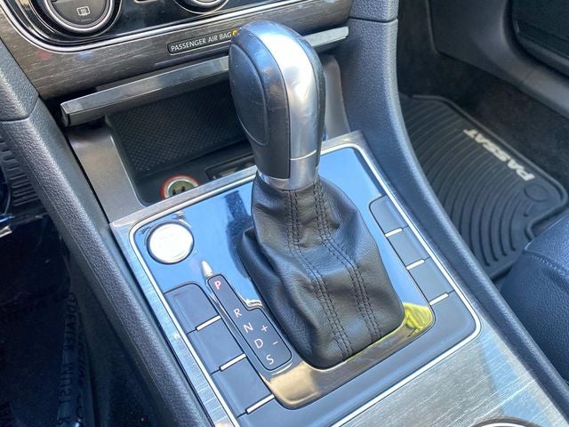 2018 Volkswagen Passat 2.0T SE