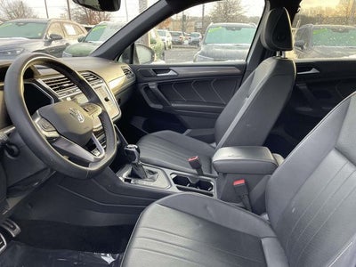 2023 Volkswagen Tiguan 2.0T SE R-Line Black