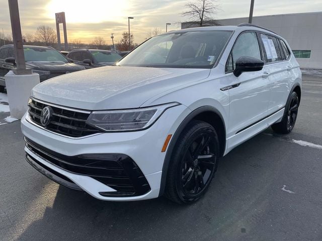 2023 Volkswagen Tiguan 2.0T SE R-Line Black