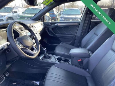 2023 Volkswagen Tiguan 2.0T SE R-Line Black