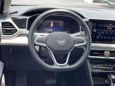 2025 Volkswagen Taos 1.5T SE