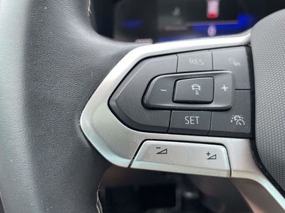 2025 Volkswagen Taos 1.5T SE