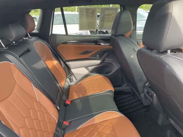 2025 Volkswagen Tiguan 2.0T SEL R-Line