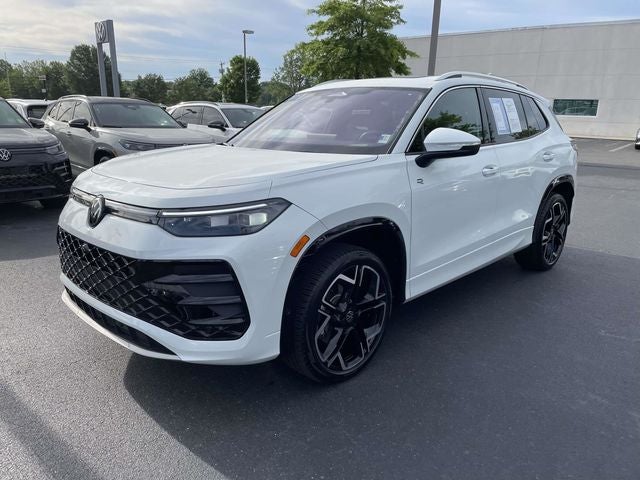 2025 Volkswagen Tiguan 2.0T SEL R-Line