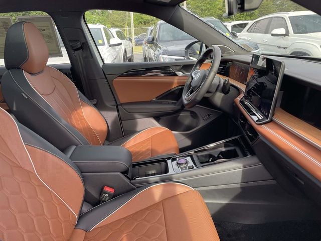 2025 Volkswagen Tiguan 2.0T SEL R-Line