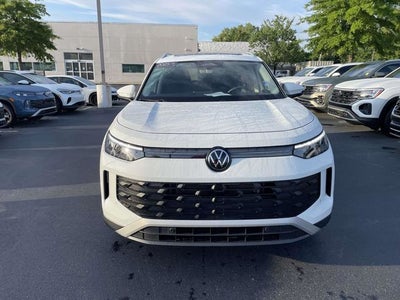 2025 Volkswagen Tiguan 2.0T SE