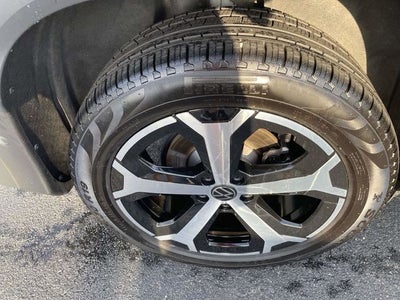 2025 Volkswagen Tiguan 2.0T SE