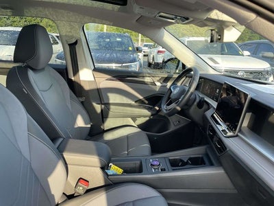 2025 Volkswagen Tiguan 2.0T SE