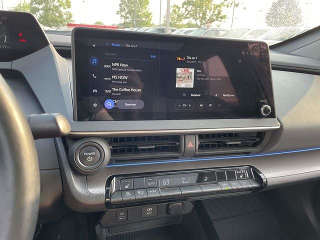 2023 Toyota Prius XLE