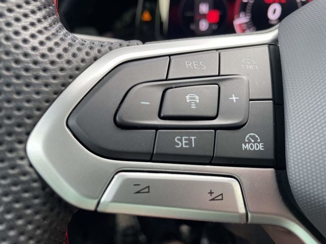 2025 Volkswagen Golf GTI 2.0T SE