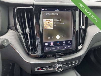 2023 Volvo XC60 B5 Ultimate Dark Theme