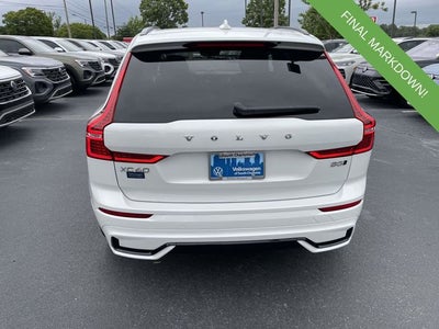2023 Volvo XC60 B5 Ultimate Dark Theme