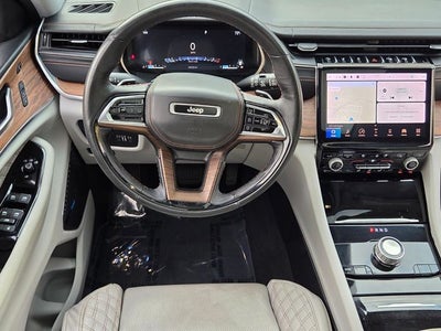 2023 Jeep Grand Cherokee Summit