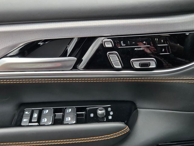 2023 Jeep Grand Wagoneer Series III
