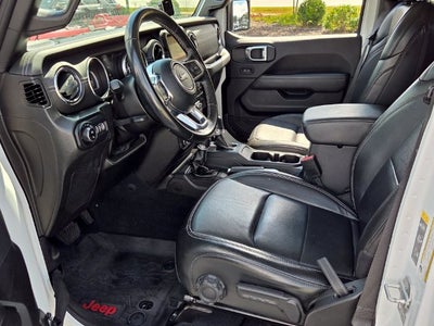 2022 Jeep Gladiator Overland