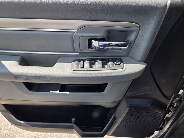 2020 RAM 1500 Classic SLT