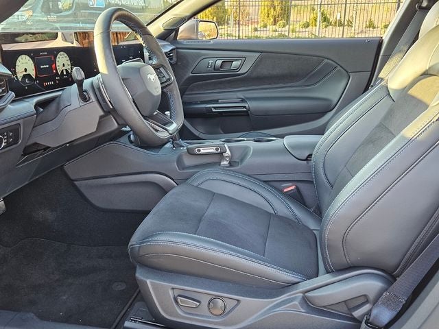 2025 Ford Mustang Dark Horse