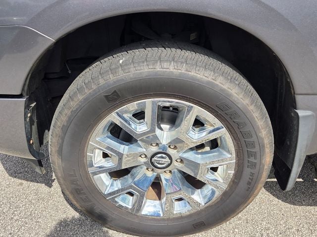 2020 Nissan Titan SL