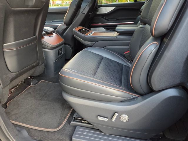 2025 Lincoln Navigator L Black Label