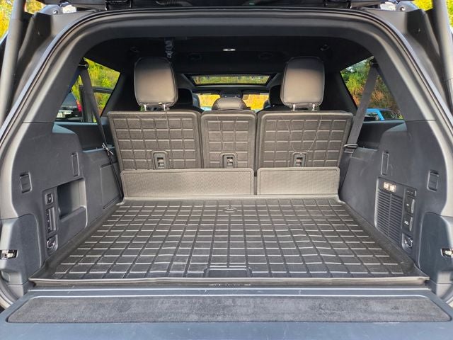 2025 Lincoln Navigator L Black Label