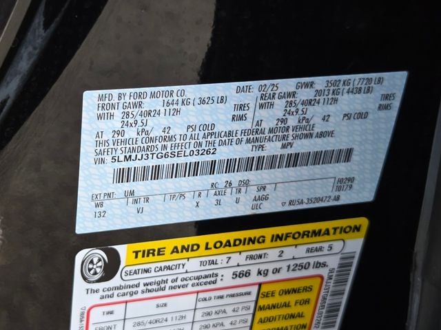 2025 Lincoln Navigator L Black Label