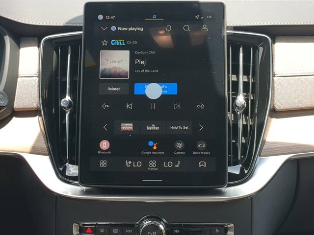 2026 Volvo XC90 Plus