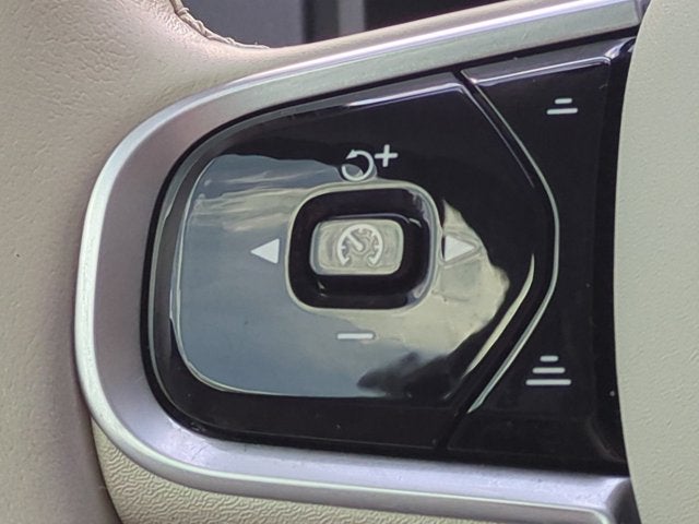2022 Volvo XC90 Inscription