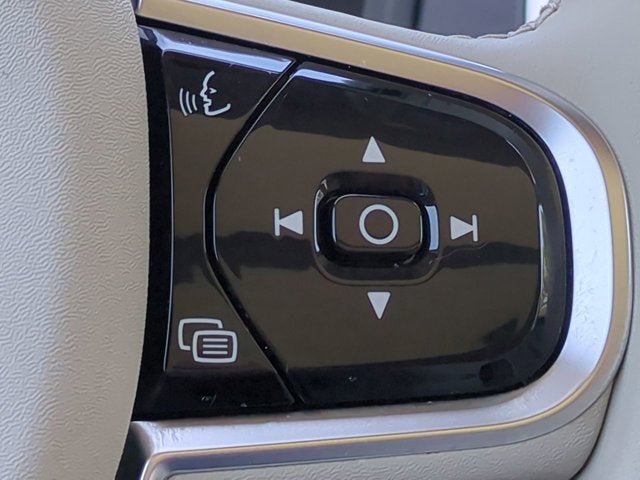 2025 Volvo XC90 Plug-In Hybrid Plus